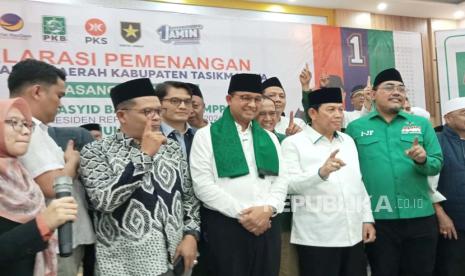 Capres Anies Baswedan saat melakukan kampanye di Pondok Pesantren Cipasung, Kabupaten Tasikmalaya, Kamis (4/1/2024). 