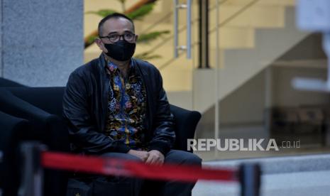 Mantan Kepala Bagian Umum Kantor Wilayah Direktorat Jenderal Pajak (DJP) Jakarta Selatan II, Rafael Alun Trisambodo (RAT) usai menjalani pemeriksaan di Gedung Merah Putih KPK, Jakarta (1/3/2023). Pakar sebut kasus Rafael Alun bentuk penyembunyian aset dengan rekayasa LHKPN.