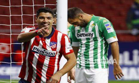  Luis Suarez dari Atletico Madrid