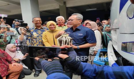 Menteri Perdagangan Zulkifli Hasan melepas ekspor produk usaha kecil dan menengah (UKM). Zulkifli mengatakan, pihaknya masih terus berupaya agar Arab Saudi mempermudah registrasi produk halal dari Indonesia.