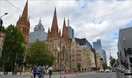 Australia beri vaksin pertama pada lebih dari 16 juta orang berusia 16 tahun ke atas.