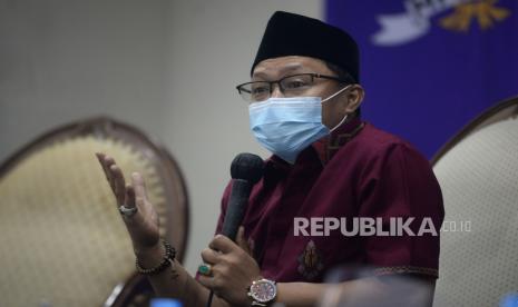 PP Pemuda Muhammadiyah: Hindari Politisasi Tes PCR. Foto:  Ketua Umum Pimpinan Pusat Pemuda Muhammadiyah Sunanto menjadi narasumber pada diskusi Empat Pilar MPR di Kompleks Parlemen, Senayan, Jakarta (7/6). 