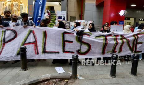 Demo membela Palestina.