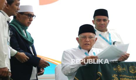Jejak Gus Kikin: Dari Pengusaha Sukses hingga Pimpin PBNU 2026-2031