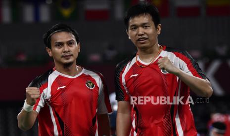 Pebulutangkis ganda putra Indonesia Mohammad Ahsan/Hendra Setiawan (kanan). Hendra ditunjuk menjadi kapten tim Indonesia di Piala Thomas 2022.