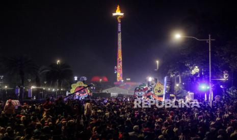 Ilustrasi kemeriahan malam pergantian tahun di Jakarta.