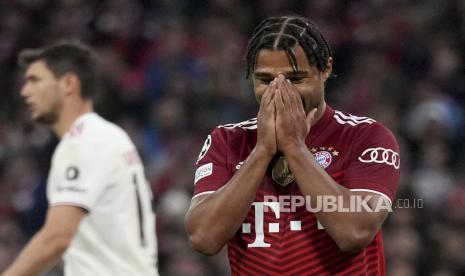  Serge Gnabry bereaksi pada pertandingan sepak bola grup E Liga Champions antara Bayern Munich dan Benfica Lisbon di Munich, Jerman, Rabu (3/11) dini hari WIB. 