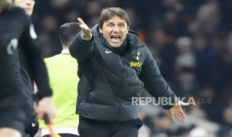 Pelatih Tottenham Hotspur Antonio Conte