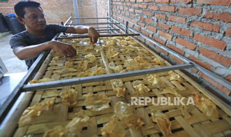 Kementerian Koperasi dan UKM (Kemenkop UKM) melakukan koordinasi dengan Markas Besar Kepolisian Negara Republik Indonesia (Mabes Polri), terkait informasi pelaku usaha penjual makanan beku atau frozen food yang viral beberapa waktu lalu. 