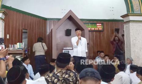 Bacapres Ganjar Pranowo mengunjungi Pondok Pesantren Miftahul Huda di Kecamatan Manonjaya, Kabupaten Tasikmalaya, Jawa Barat, Senin (9/10/2023). 