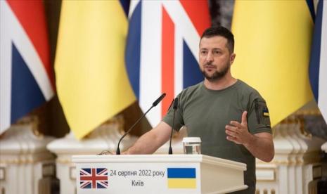 Presiden Ukraina Volodymyr Zelenskyy mengharapkan Inggris memberikan reaksi terhadap referendum palsu Rusia