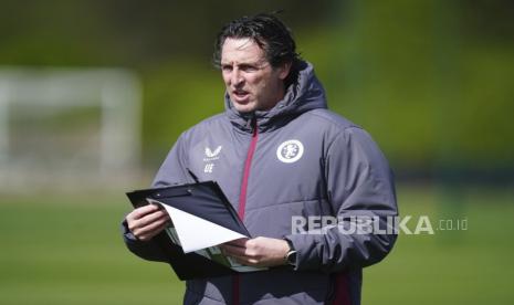 Pelatih Aston Villa Unai Emery.