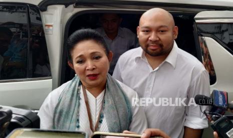 Titiek Soeharto dan Didit Prabowo usai menghadiri penetapan capres-cawapres terpilih di Kantor KPU RI, Menteng, Jakarta Pusat, Rabu (24/4/2024).