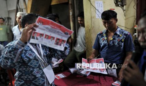 Perhitungan suara dalam Pilkada. Pilkada secara langsung sesuai dengan semangat demokrasi 