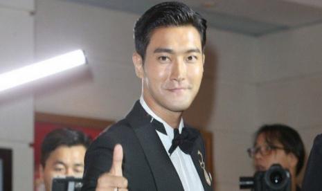 Choi Siwon: Choi Siwon Beri Semangat Fans Dalam Bahasa Indonesia