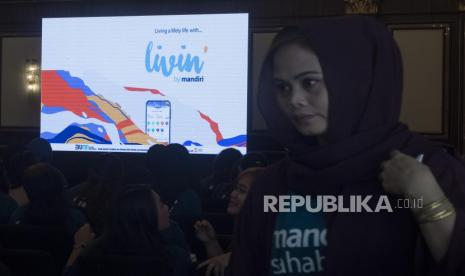 Pekerja migran Indonesia (PMI) dan diaspora mengikuti pelatihan kewirausahaan Mandiri Sahabatku di Dubai, Uni Emirat Arab, Sabtu (17/12/2022). Sebanyak 500 peserta mengikuti pelatihan melalui program Mandiri Sahabatku sebagai komitmen Bank Mandiri dalam pemberdayaan PMI melalui pengembangan kewirausahaan untuk mendukung kemandirian ekonomi yang hingga kini telah merangkul lebih dari 15.000 pekerja di sejumlah negara seperti Hong Kong, Korea Selatan, Singapura, Malaysia, Arab Saudi dan Uni Emirat Arab. 