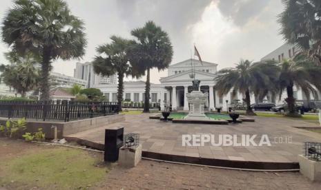 Kondisi Museum Nasional Indonesia (MNI) atau dikenal dengan Museum Gajah di Gambir, Jakarta Pusat, pascakebakaran, Ahad (17/9/2023). 