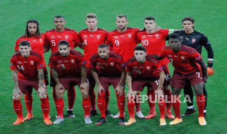 Pemain timnas sepak bola Swiss.