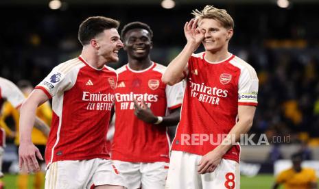 Arsenal merayakan kemenangan melawan Wolverhampton Wanderes. 