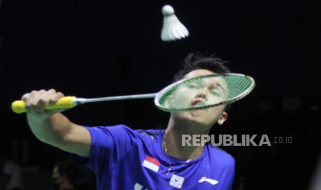 Pebulu tangkis tunggal putra Indonesia Christian Adinata. Chris akan beraksi hari ini di Indonesia Masters 2023.