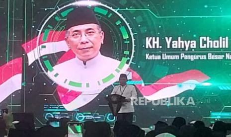 Ketua Umum Pengurus Besar Nahdlatul Ulama (PBNU) Yahya Cholil Staquf menyampaikan sambutan di Resepsi Harlah ke-101 NU di Kampus Terpadu Universitas Nahdlatul Ulama  (UNU), Gamping, Sleman, Rabu (31/1/2024). 