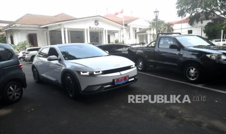 Ini Kesan Wali Kota Bandung Kendarai Mobil Listrik