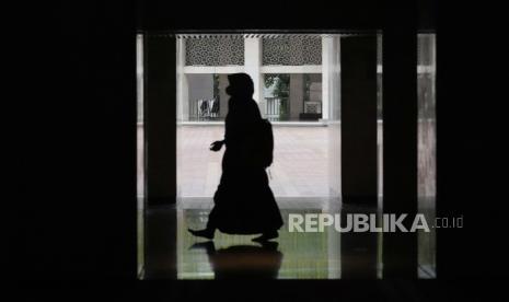 Jamaah perempuan di Masjid Istiqlal di Jakarta, Indonesia, Selasa, 5 April, 2022. Inilah Doa-Doa yang Bisa Dipanjatkan Ketika Ramadhan 