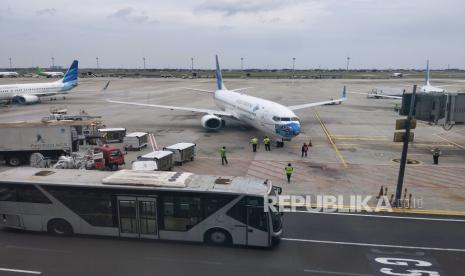 Sejumlah pesawat terbang berada di apron Terminal 3 Bandara Soekarno Hatta. Menhub Budi Karya memastikan kesiapan angkutan mudik di Bandara Soekarno-Hatta.