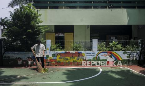 Sekolah tatap muka untuk para siswa-siswi Sekolah Menengah Pertama (SMP) di Kota Surabaya, Jawa Timur, akan dimulai pada awal Desember 2020 (Foto: ilustrasi)