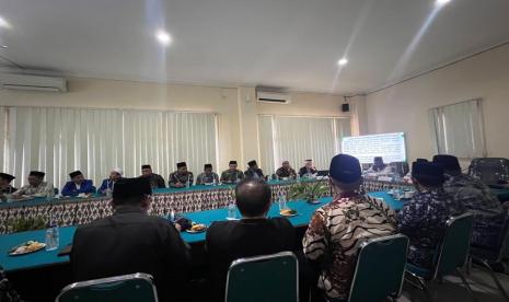 Sekolah Pasca Sarjana UIKA Bogor Gelar FGD Pentingnya Kaderisasi Pendidikan di Pondok Pesantren