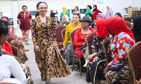 Komunitas Bakul Budaya Gelar Hari Kebaya Nasional 2024, Tak Kenal Maka Tak Sayang