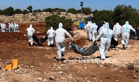 Sedikitnya 11.300 orang tewas dan 10.100 lainnya masih dinyatakan hilang dari kota pesisir Derna, setelah satu minggu Badai Daniel menghantam Libya timur laut. 