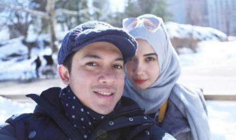 Irwansyah dan Zaskia Sungkar.