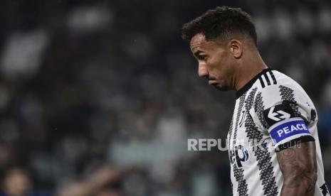 Bek sekaligus kapten Juventus, Danilo, yang kembali dibekap cedera.