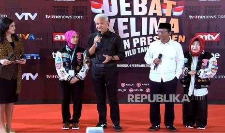 Pasangan calon nomor urut 3, Ganjar Pranowo-Mahfud MD hadir jelang debat capres terakhir di Jakarta Convention Center (JCC), Jakarta, Ahad (4/2/2024) malam.