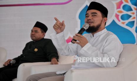 Ketua Yayasan Hutan Wakaf Bogor, Khalifah M Ali (kanan) ssaat sesi  talkshow acara Republika Ramadhan Festival di Plaza Al-Fatah Masjid Istiqlal, Jakarta Pusat, Jumat (7/4/2023). 