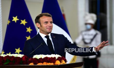 Presiden Prancis Emmanuel Macron. Hizbullah minta Macron berhenti menggurui Lebanon. Ilustrasi.