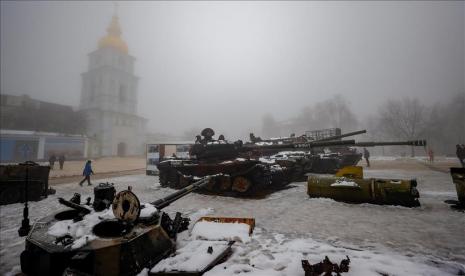 Departemen Luar Negeri Amerika Serikat (AS) pada Senin (19/12/2022) menekankan bahwa Ukraina memiliki hak untuk mempertahankan wilayahnya dan memutuskan masa depannya.