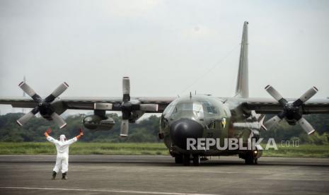 TNI memastikan seluruh kapal hercules sudah aman berada di pangkalan Ilustrasi pesawat C-130 Hercules TNI AU  