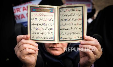 Protes pembakaran Alquran (ilustrasi). Pembakaran Alquran di Denmark menuai kecaman berbagai negara 