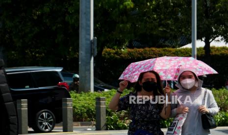 Sejumlah daerah di Indonesia akan mengalami suhu panas maksimum berkisar antara 35 sampai 36,7 derajat celcius.