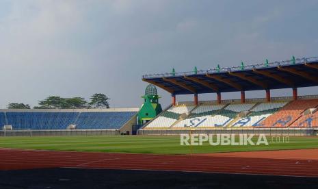 FIFA mengecek kelayakan Stadion Si Jalak Harupat, Kabupaten Bandung, untuk menjadi venue Piala Dunia U-17, Ahad (30/7/2023).