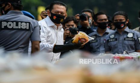 Ketua MPR Bambang Soesatyo (kedua kiri) 