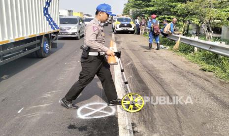 Lokasi kecelakaan. Kecelakaan beruntun melibatkan tiga kendaraan terjadi di KM 146 Tol Purbaleunyi.