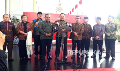 Para pimpinan MPR usai menemui Presiden Joko Widodo (Jokowi) di Istana Kepresidenan Jakarta, Rabu (9/8/2023).