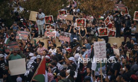 Taipan real estate AS, Barry Sternlicht menggalang dukungan untuk meningkatkan citra Israel dan menjelek-jelekkan Hamas di tengah protes solidaritas global pro-Palestina