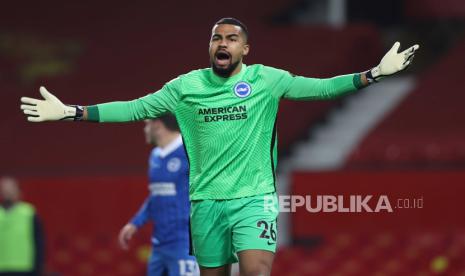 Kiper Robert Sanchez dari Brighton yang jadi incaran Chelsea.