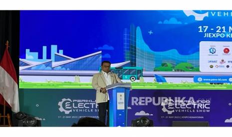 Ketua Umum Perkumpulan Industri Kendaraan Listrik Indonesia (Periklindo) Moeldoko. Ketua Umum Perkumpulan Industri Kendaraan Listrik Indonesia (Periklindo) Moeldoko mengatakan pameran kendaraan listrik Periklindo Electric Vehicle Show (PEVS) 2023 menjadi ajang mensosialisasikan kebijakan pemerintah untuk keberlangsungan kendaraan listrik.