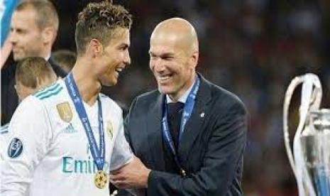 Zinedine Zidane dan Ronaldo