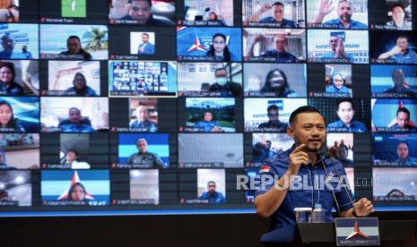 Ketua Umum Partai Demokrat Agus Harimurti Yudhoyono atau AHY menggelar rapat pimpinan secara maraton di Gedung DPP Demokrat, Menteng, Jakarta Pusat, Ahad (7/3).  